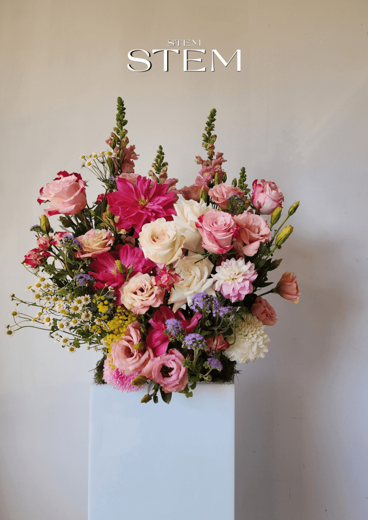TRADITIONAL FLORISTRY 