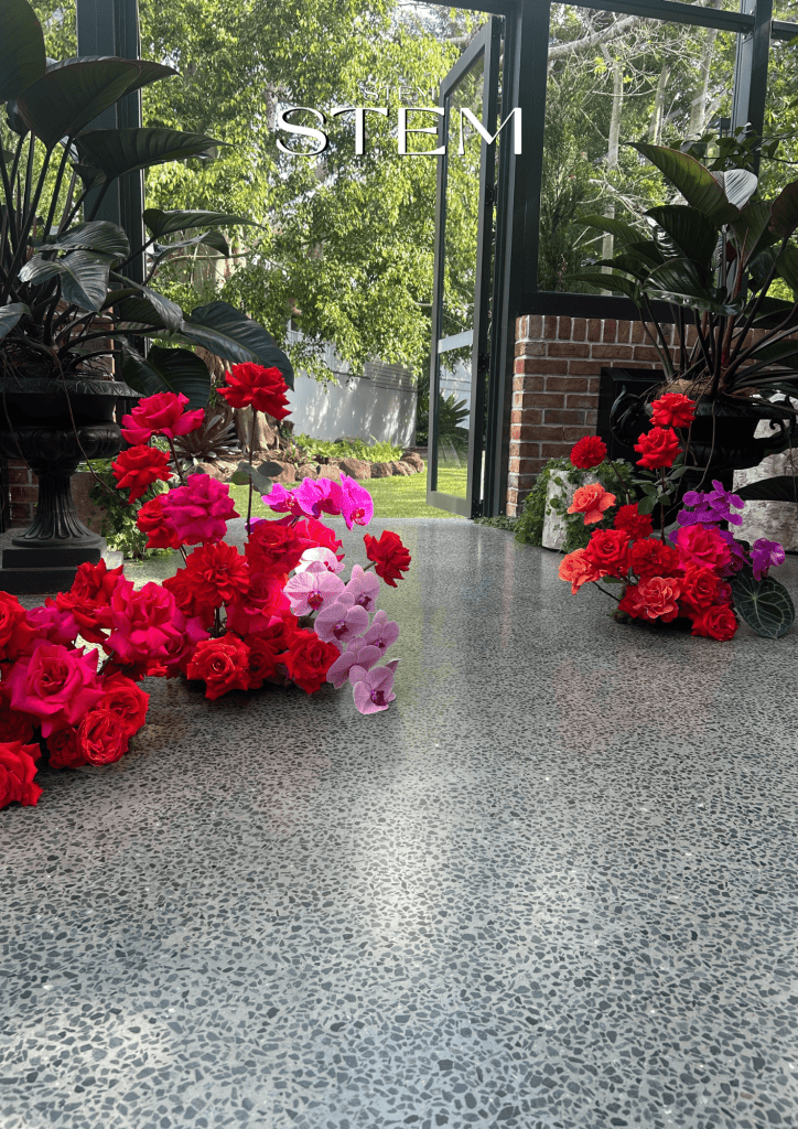 FLOWERS TO MAKE YOUR WEDDING STYLE POP