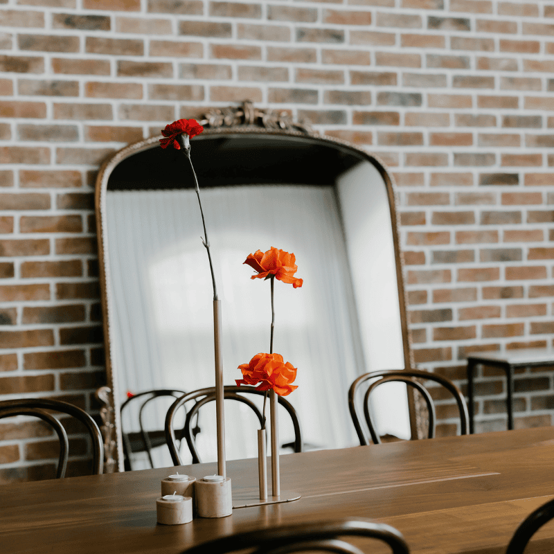 Simple and Elegant flower vase